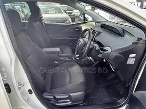 Toyota Prius 2020 Pearl