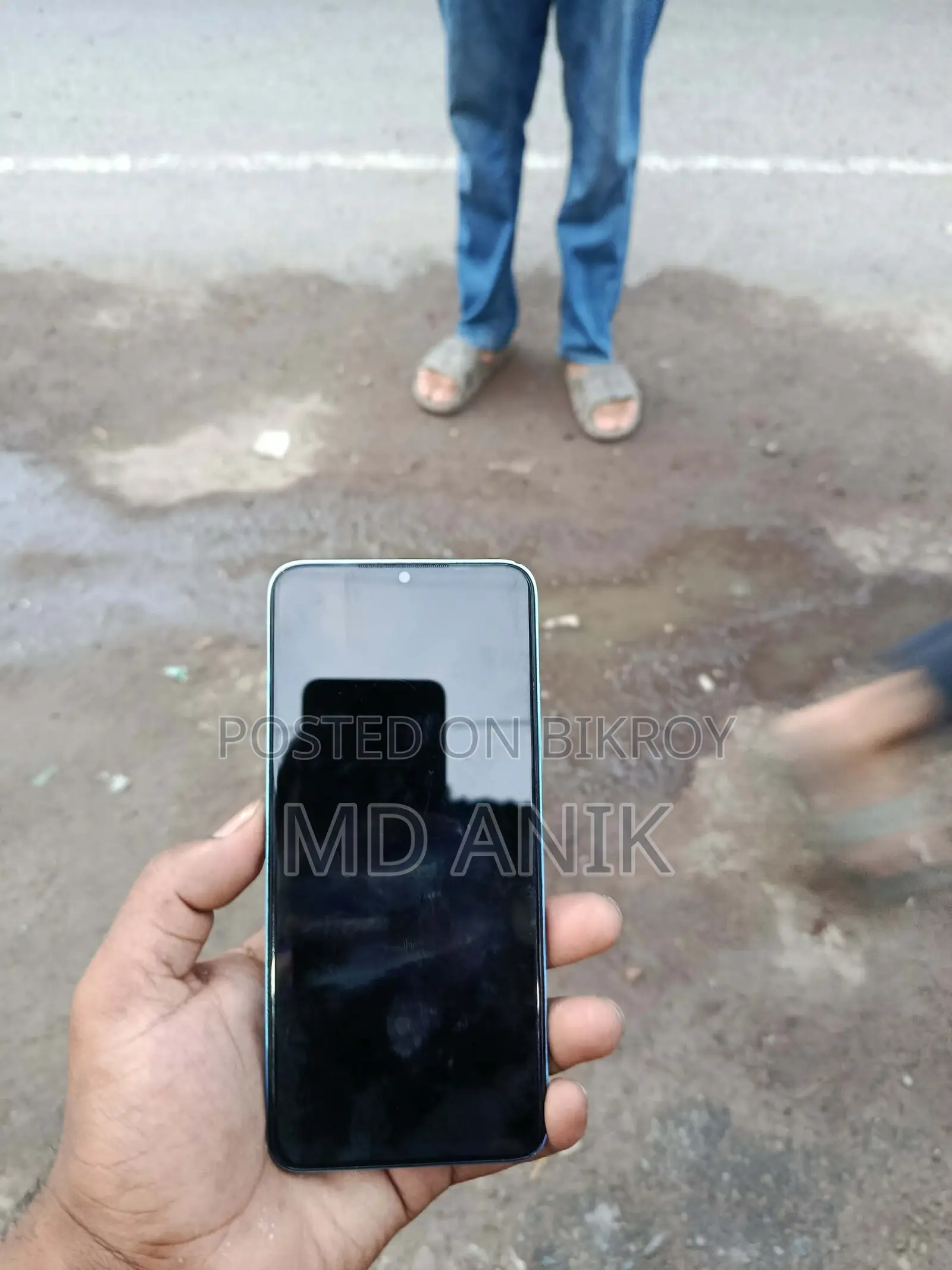 Infinix Hot 30i 4+4/128 (Used)