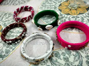 6 Jora Home Made Churi Set