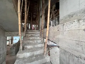 Reach Home Quickly After Work, Near Metro Station - Rupkotha Project