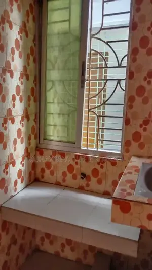 Ready Flat for Urgent Sale