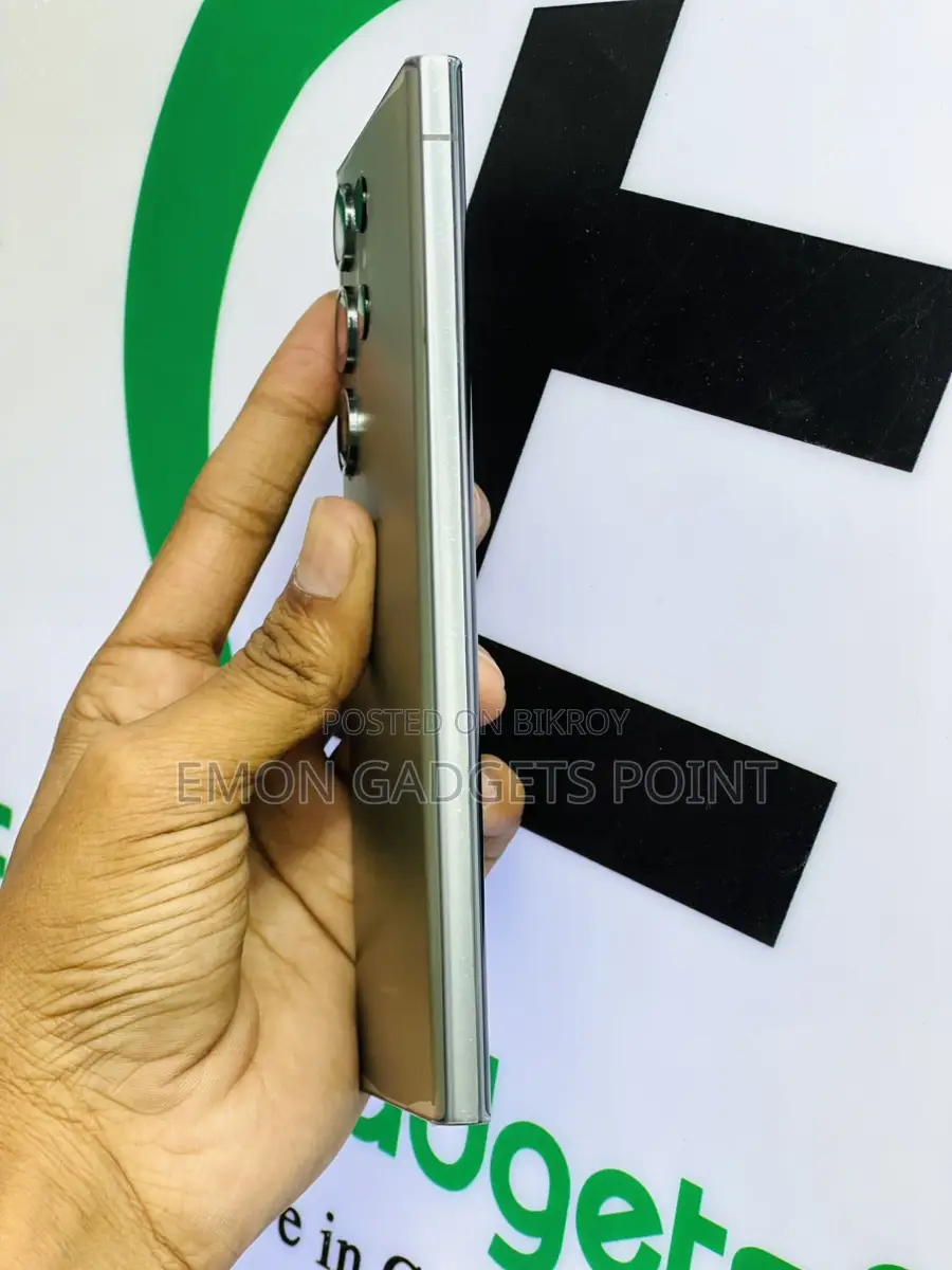 Samsung Galaxy S23 Ultra 8/256 (Used)