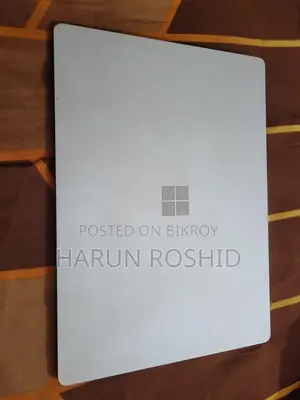 Microsoft Surface Laptop 2 ব্যবহৃত