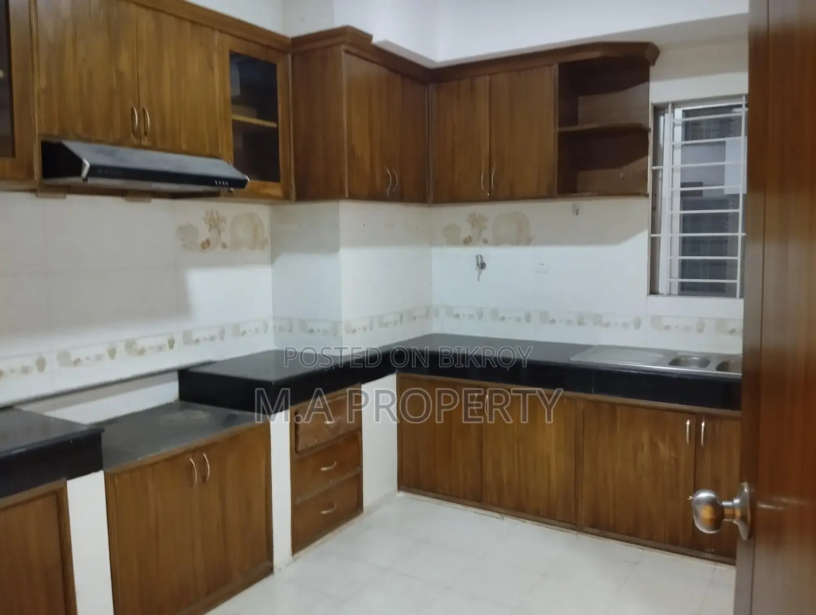 SAMI NEW 4 BED UNFURNISHED FLAT RENT IN GULSHAN 2 MEDDLE