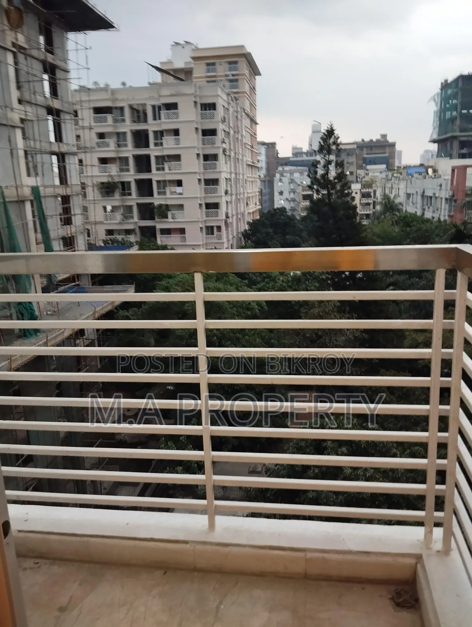 SAMI NEW 4 BED UNFURNISHED FLAT RENT IN GULSHAN 2 MEDDLE