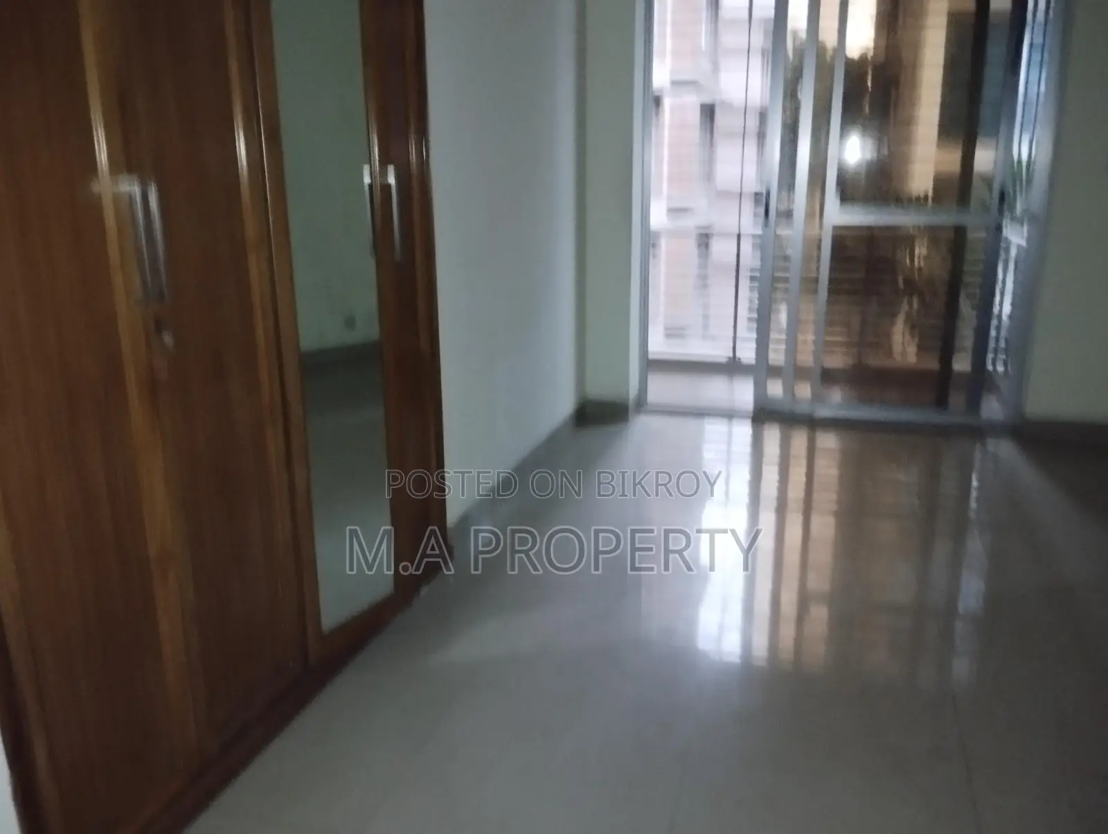 SAMI NEW 4 BED UNFURNISHED FLAT RENT IN GULSHAN 2 MEDDLE