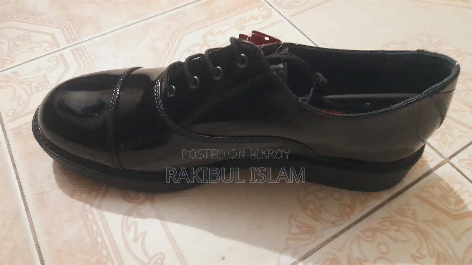 For formal shoes, Apex Shining is the best.