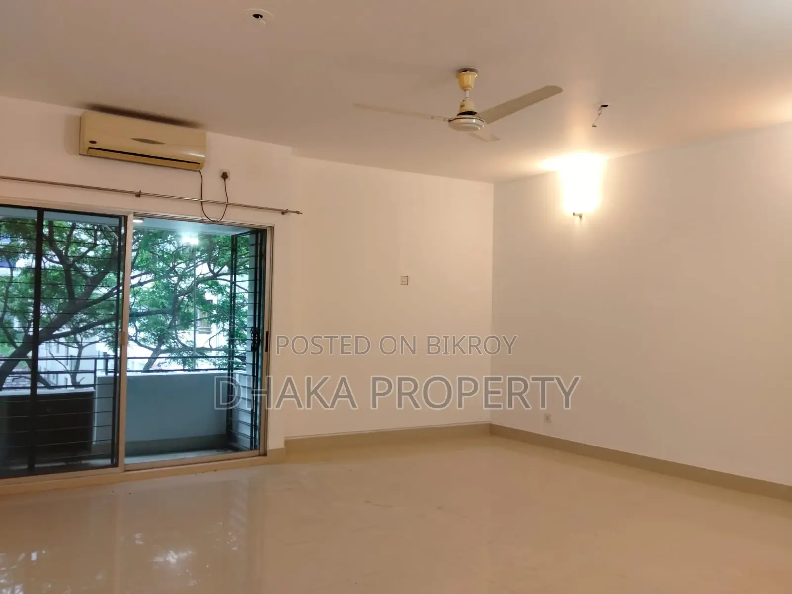 3Bed Wonderful Corner Plot Flat Rent at Baridhara Diplomatic Zone