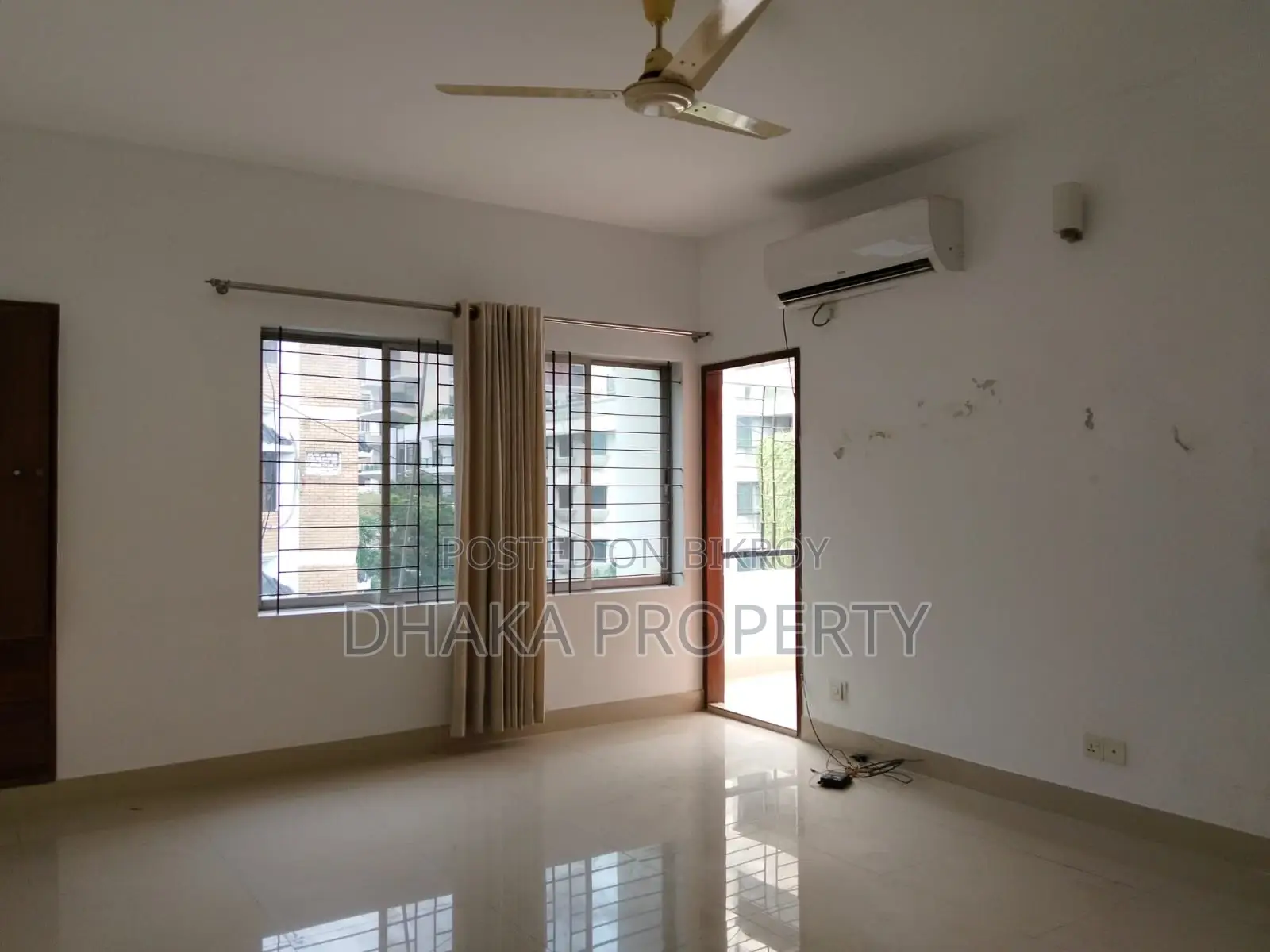 3Bed Wonderful Corner Plot Flat Rent at Baridhara Diplomatic Zone