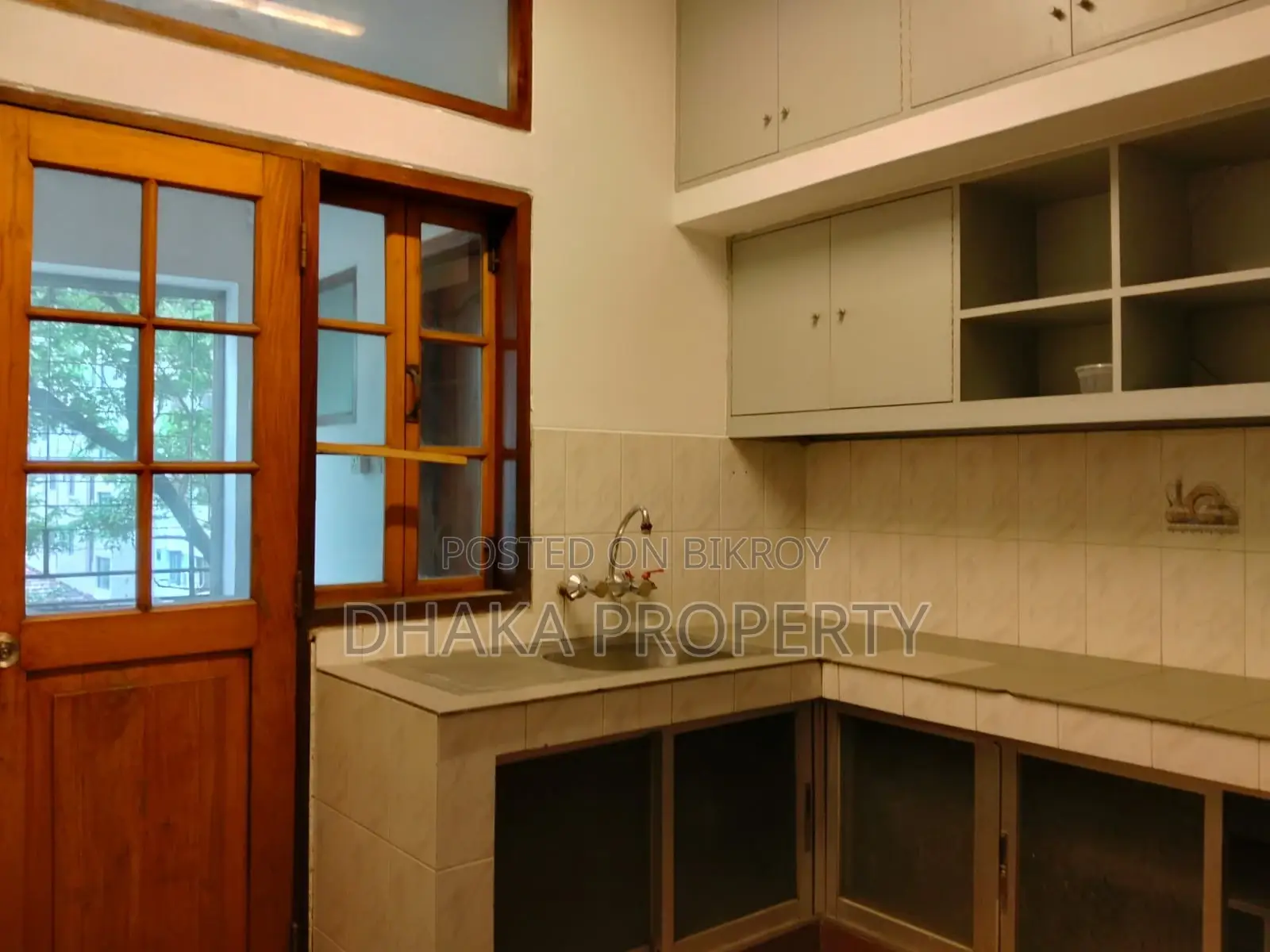 3Bed Wonderful Corner Plot Flat Rent at Baridhara Diplomatic Zone