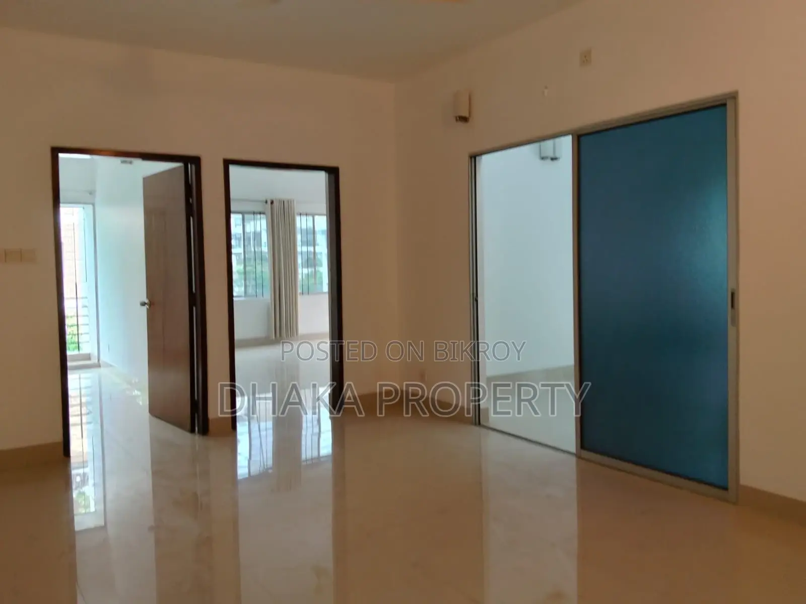 3Bed Wonderful Corner Plot Flat Rent at Baridhara Diplomatic Zone