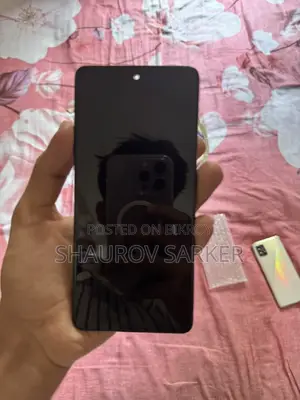 Samsung Galaxy A51 ডিসপ্লে ব্যবহৃত