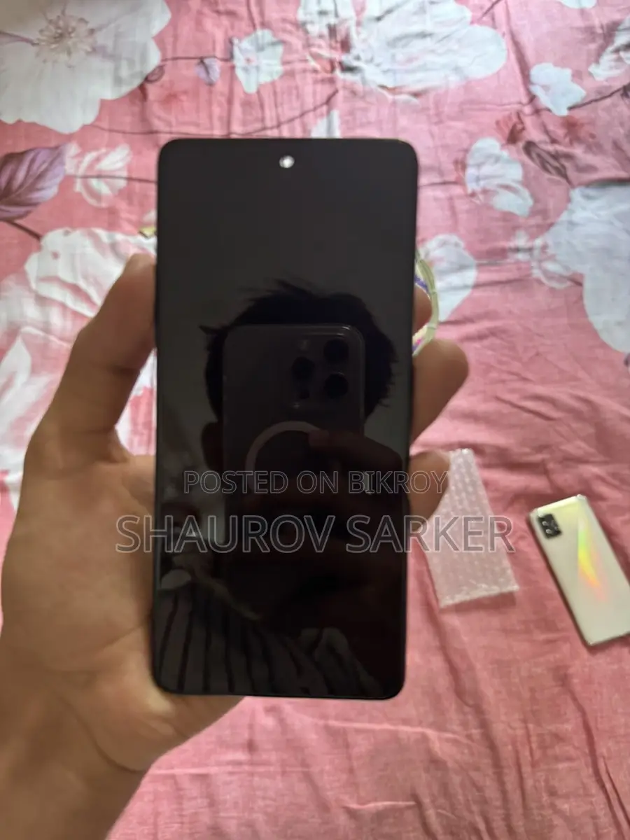 Samsung Galaxy A51 ডিসপ্লে ব্যবহৃত