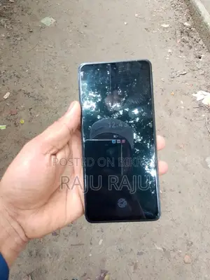 Tecno Camon 20 8/256 (Used)