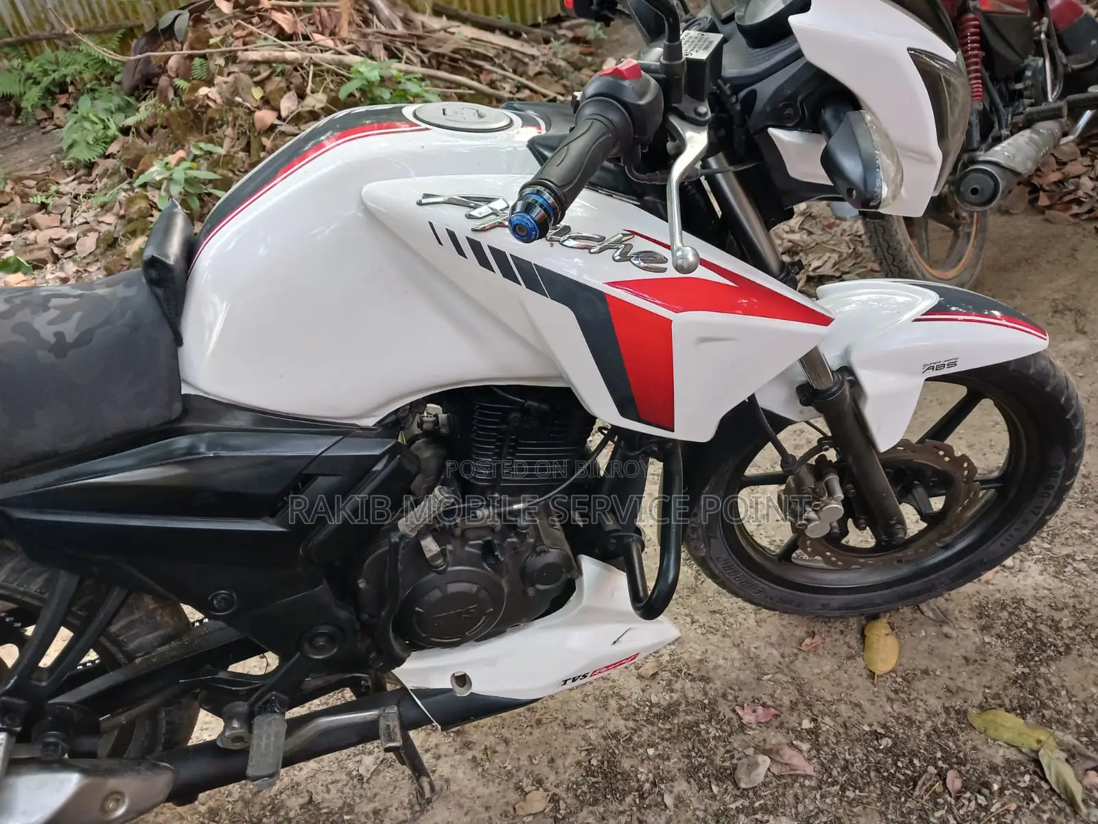 TVS Apache RTR like new 2015