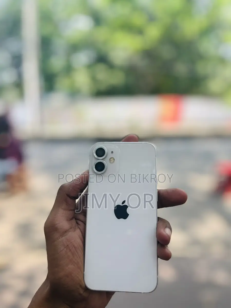 অ্যাপল আইফোন ১২ মিনি (ব্যবহৃত)