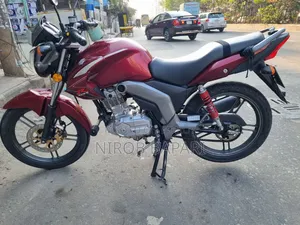 Suzuki GSX 125 2022 Red