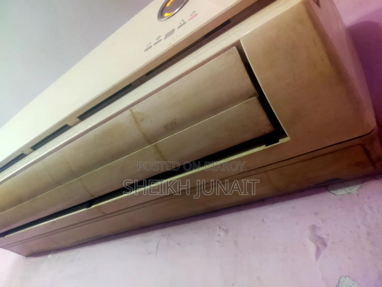 1 ton Gree AC fresh condition