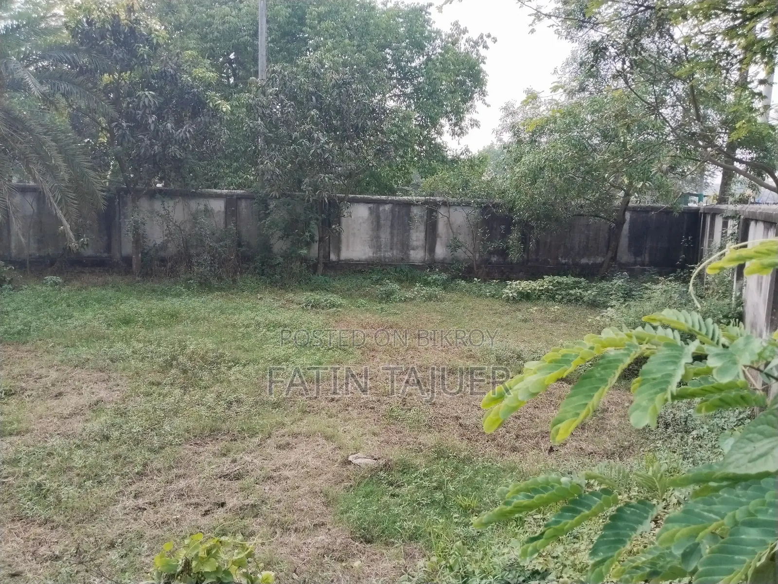 জমি ভাড়া দেওয়া হবে (Land for Rent)