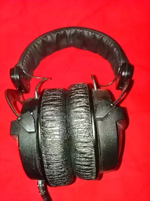 Beyerdynamic DT 770 Pro | 250 Ω Gift Sale