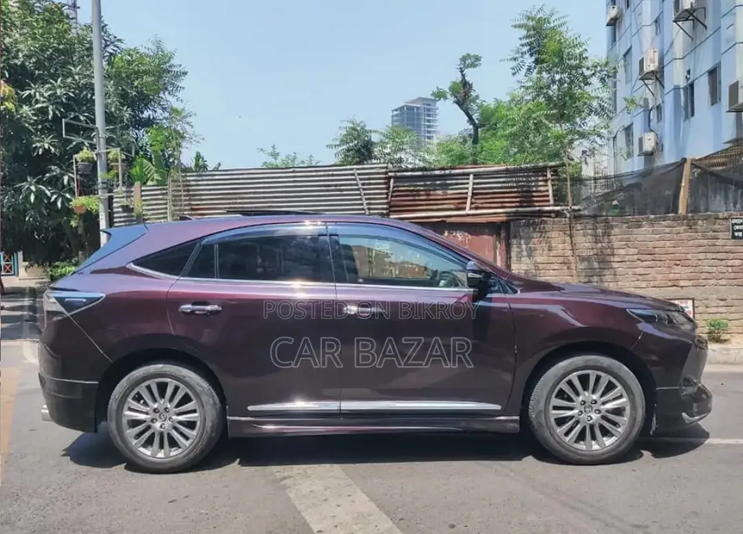 টয়োটা হ্যারিয়ার প্রোগ্রেস মেটাল লেদার ২০১৬ মেরুন