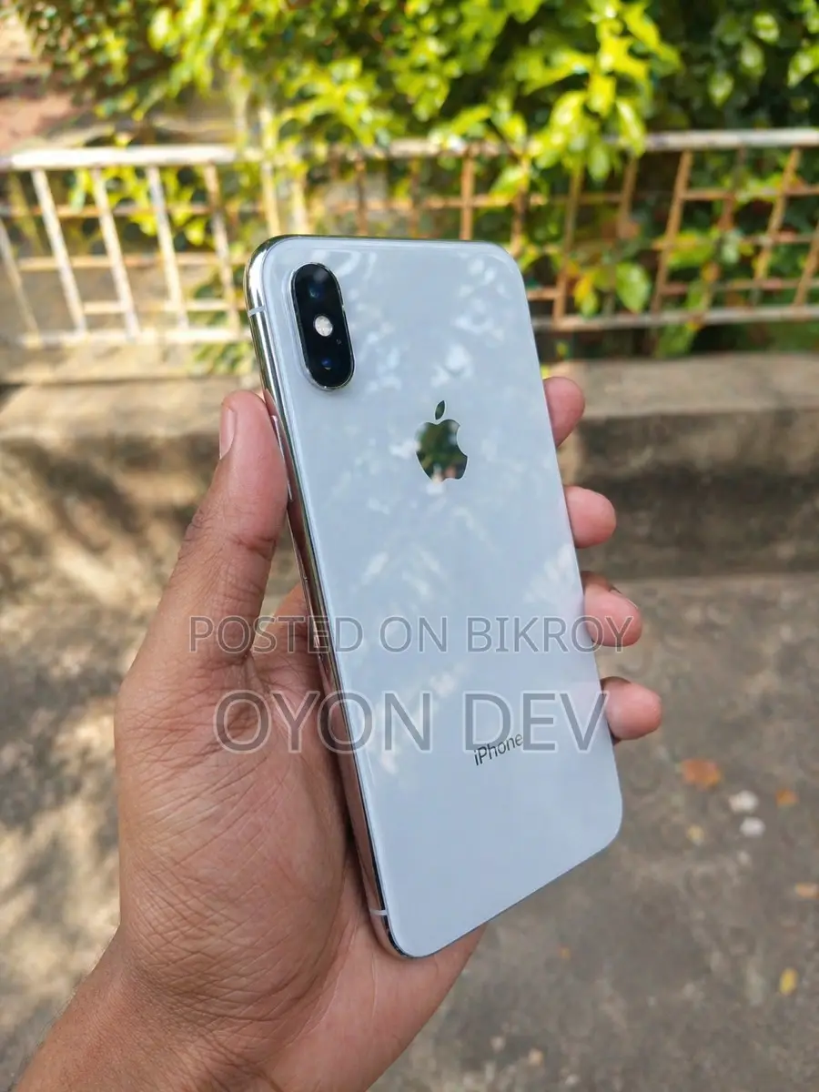 Apple iPhone X (Used)