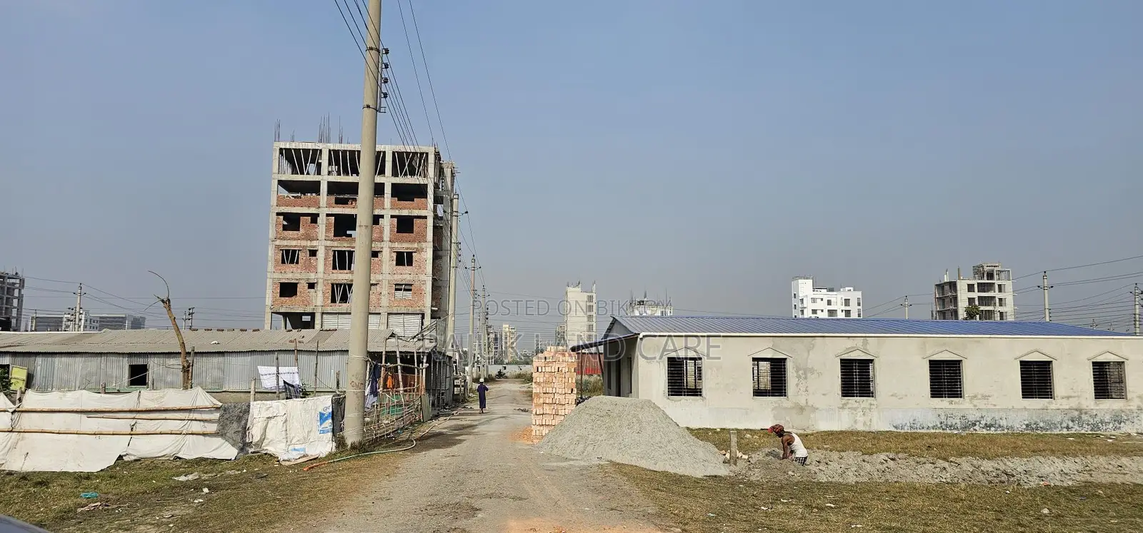 Station 3 plot for sale urgently