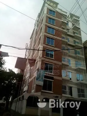 3-Bedroom Ready Flat for Sale, 750 Sq Ft