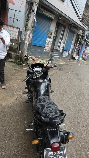 Yamaha Fazer সুপার ফ্রেশ 2018