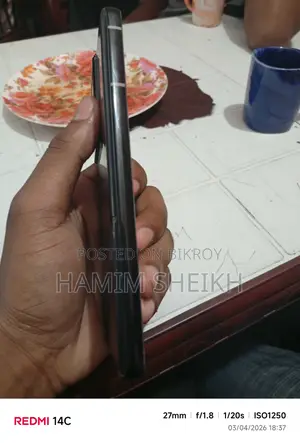 Samsung Galaxy S21 Ultra . (Used)
