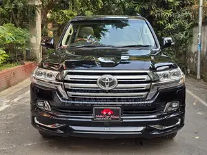 Toyota Land Cruiser VX-V8 (Diesel Turbo) 2014