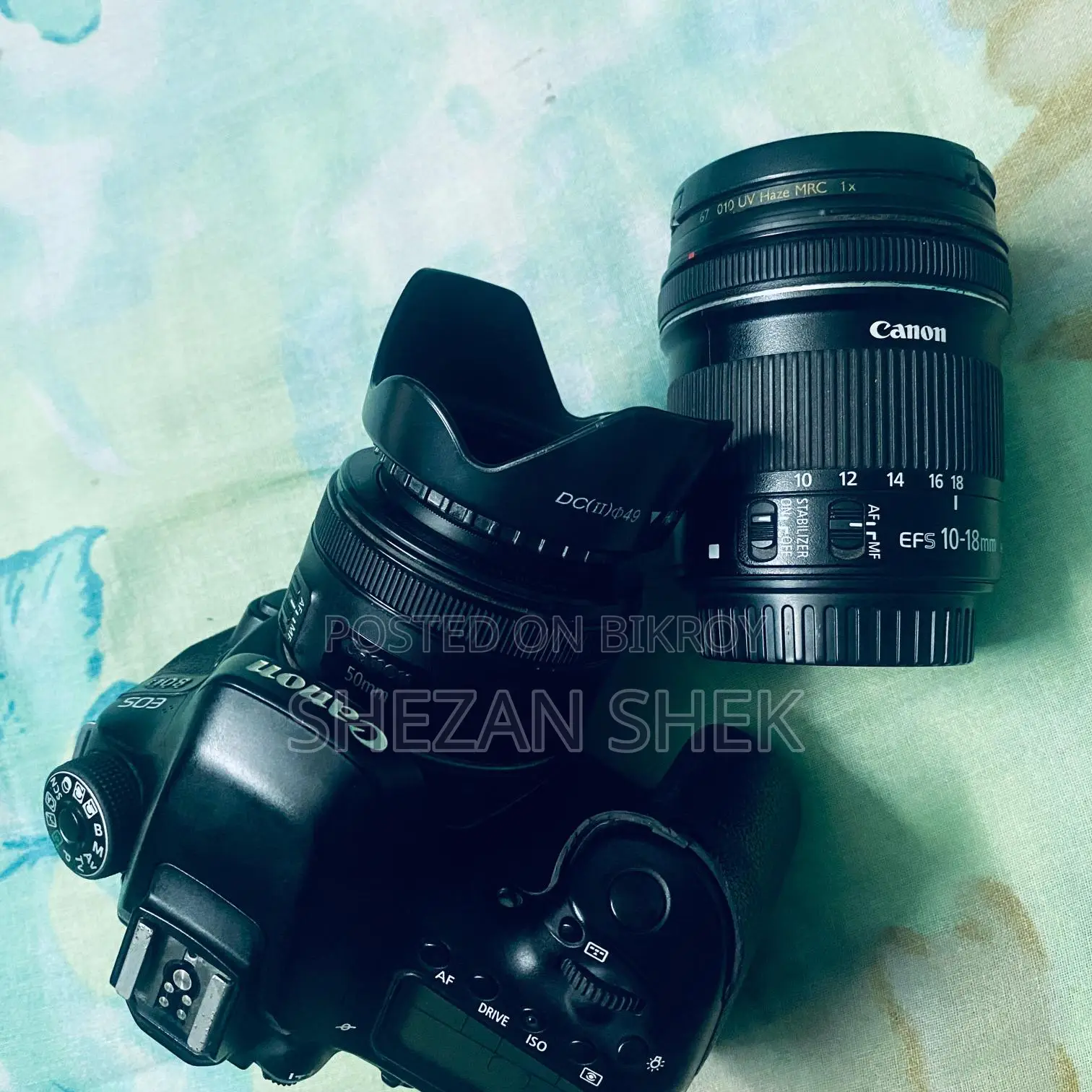 DSLR CAMERA