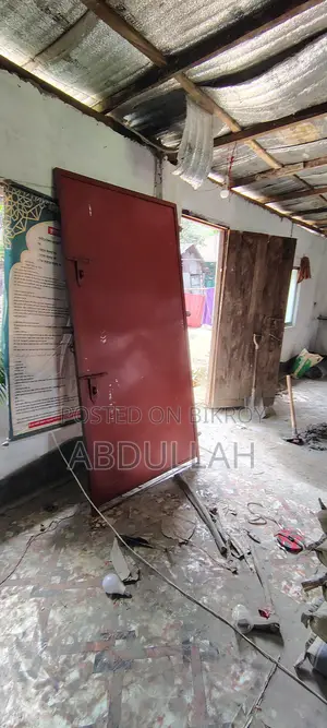 নতুন স্টিলের দরজা,রঘুনাথপুর,হাজীগঞ্জ