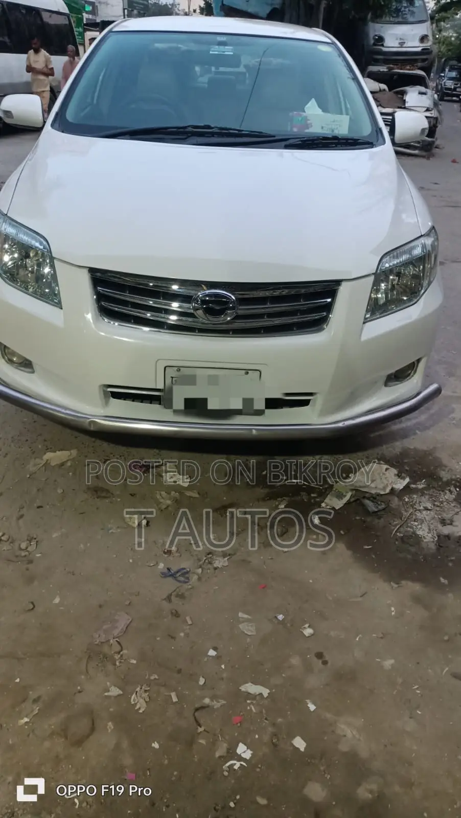 Toyota Axio 2012