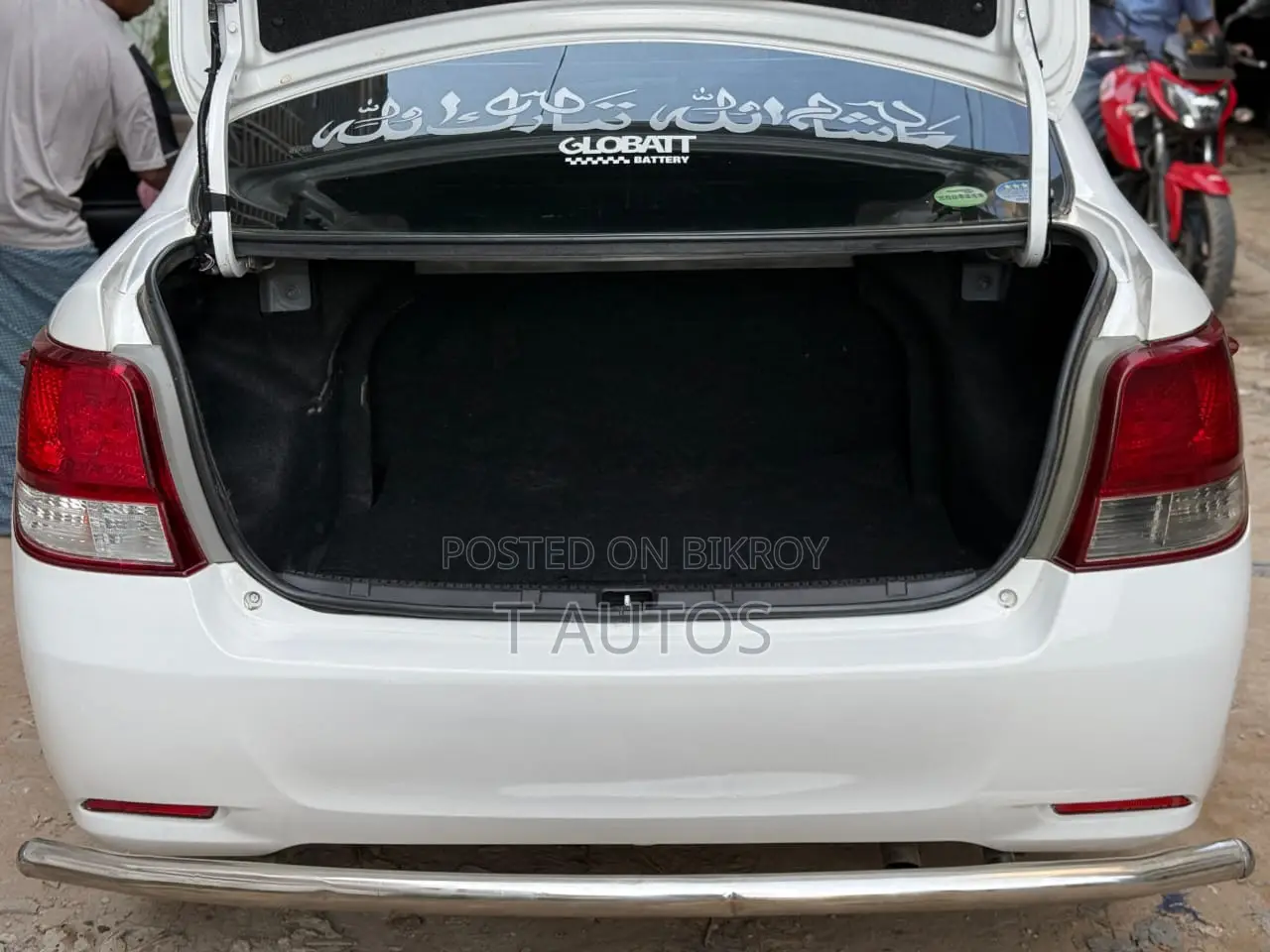 Toyota Axio 2012