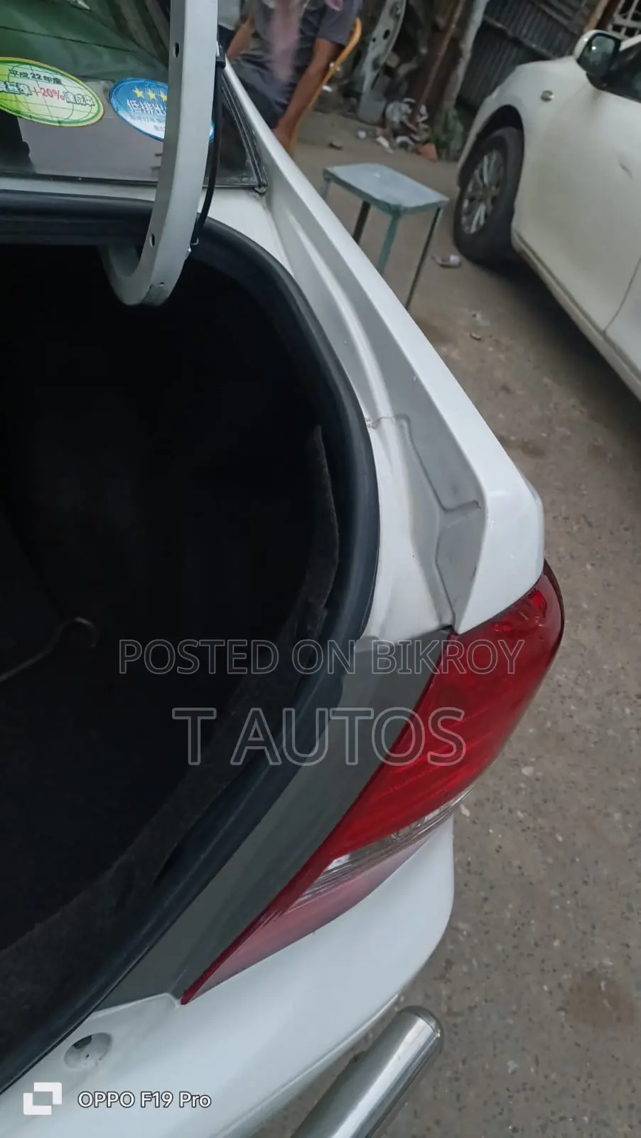 Toyota Axio 2012