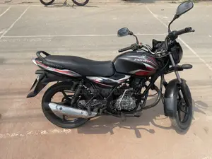 Bajaj Discover 100 10years 2017