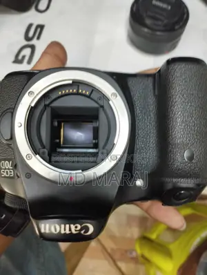 canon 70d wite stm prime lens