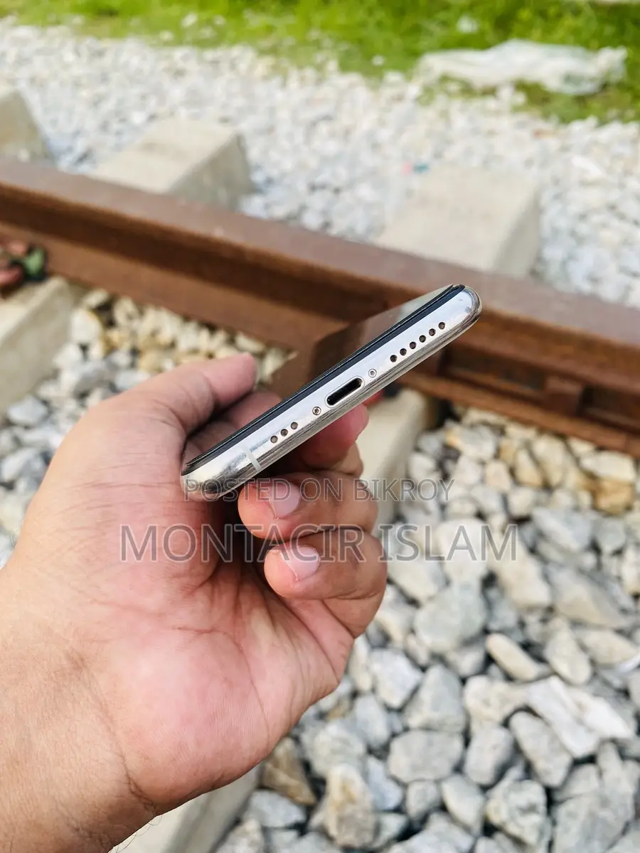 Apple iPhone 11 Pro (Used)