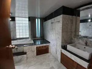 7500 SqFt 5 Bedroom Luxurious Apartment Rent at Baridhara Diplomatic Zone