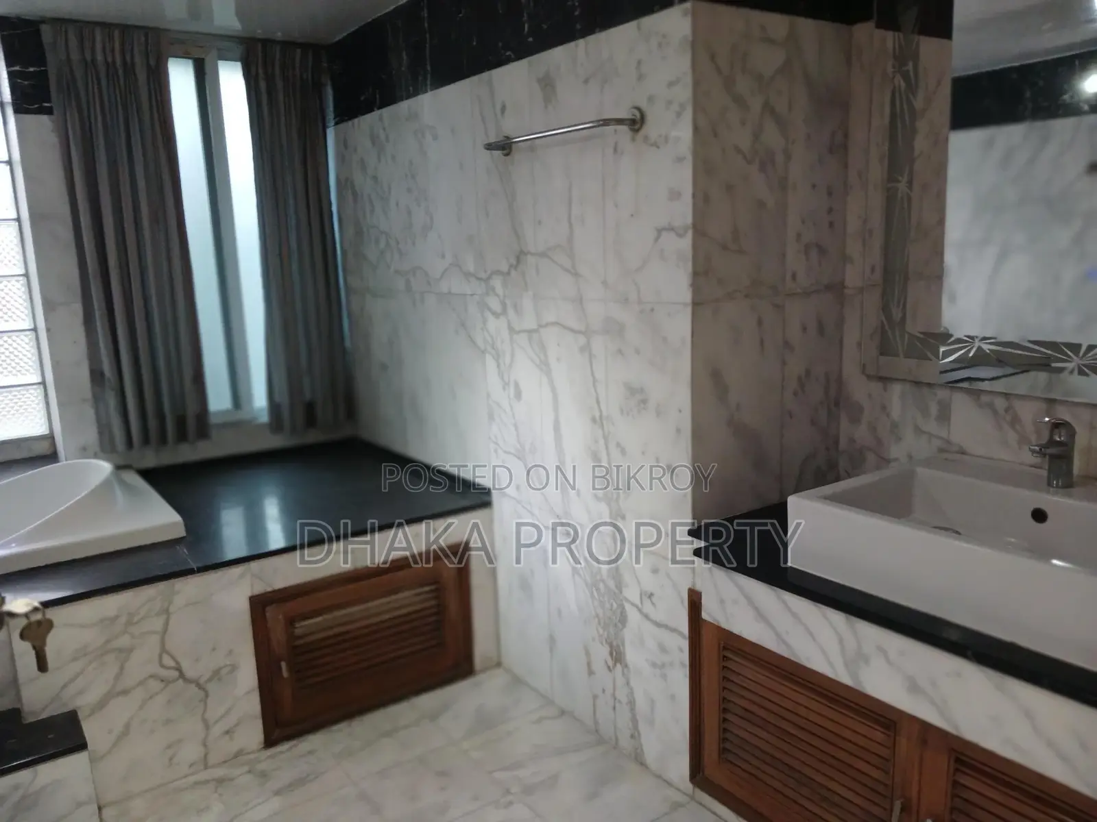 7500 SqFt 5 Bedroom Luxurious Apartment Rent at Baridhara Diplomatic Zone