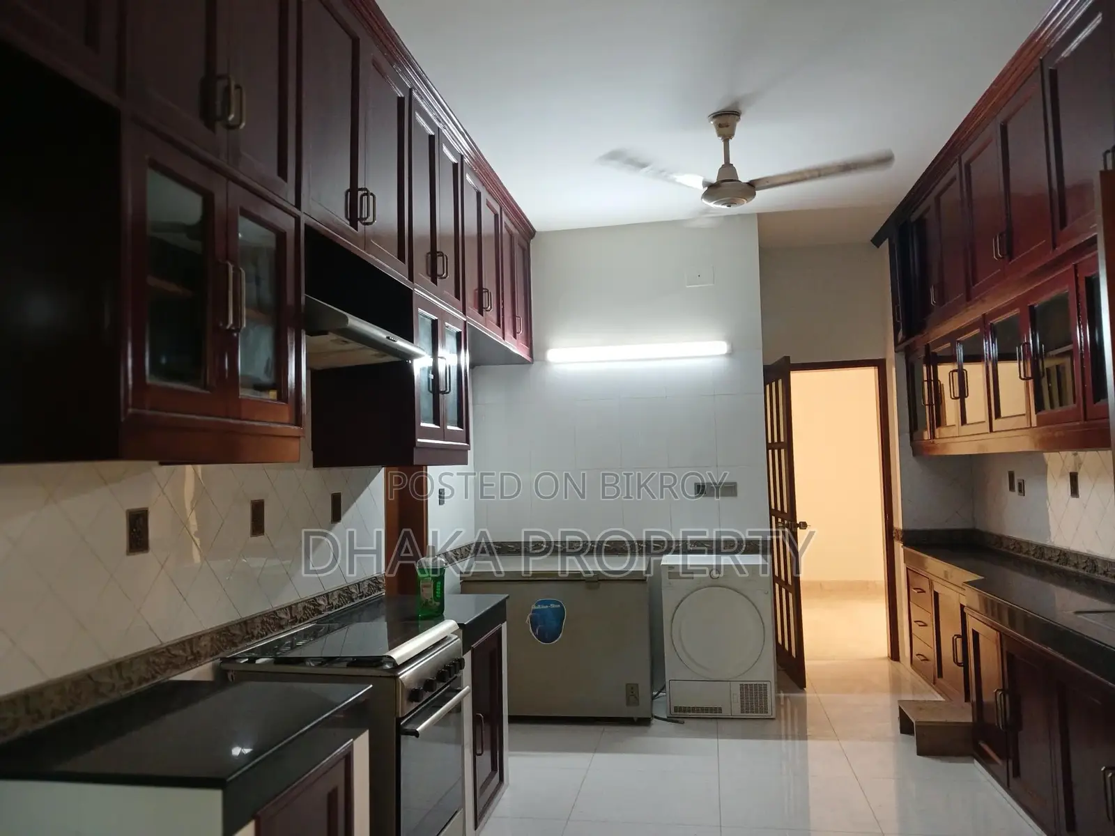 7500 SqFt 5 Bedroom Luxurious Apartment Rent at Baridhara Diplomatic Zone