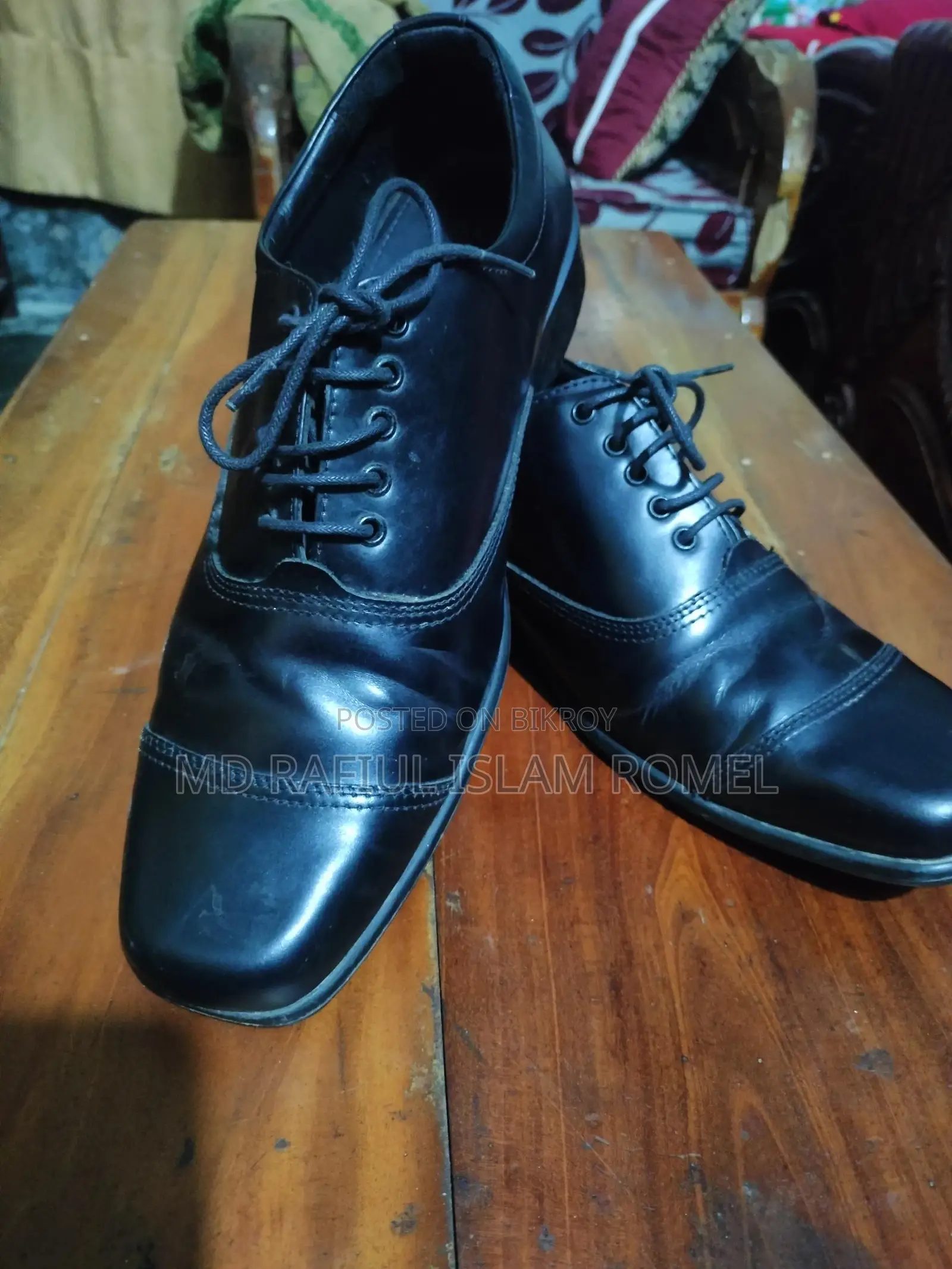 Selling Bay size 9 shoes