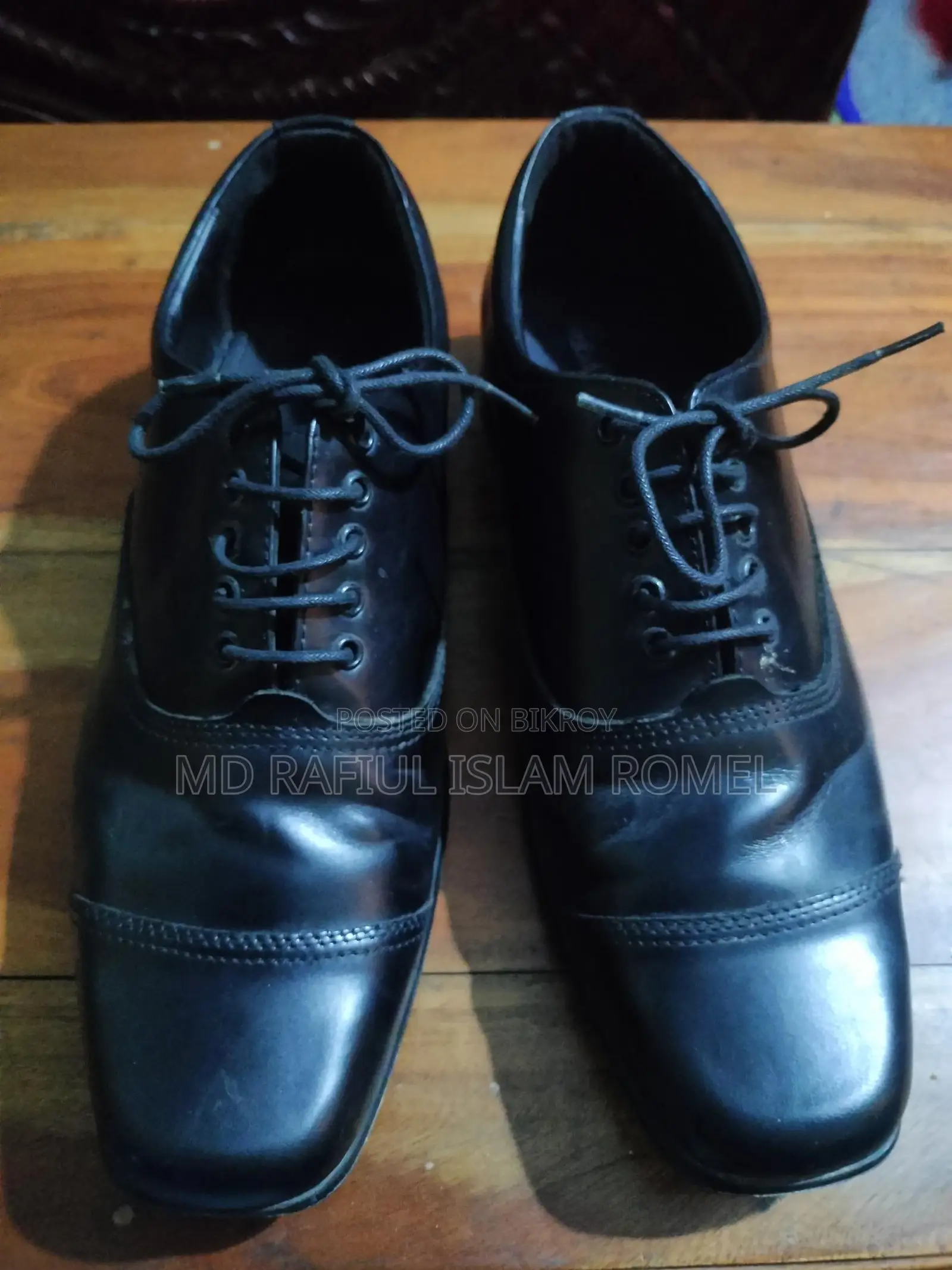 Selling Bay size 9 shoes