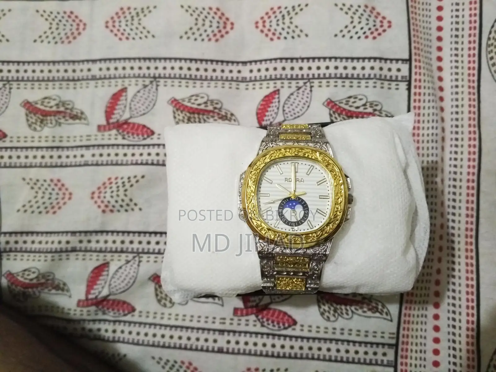 Analogue Watch for sale