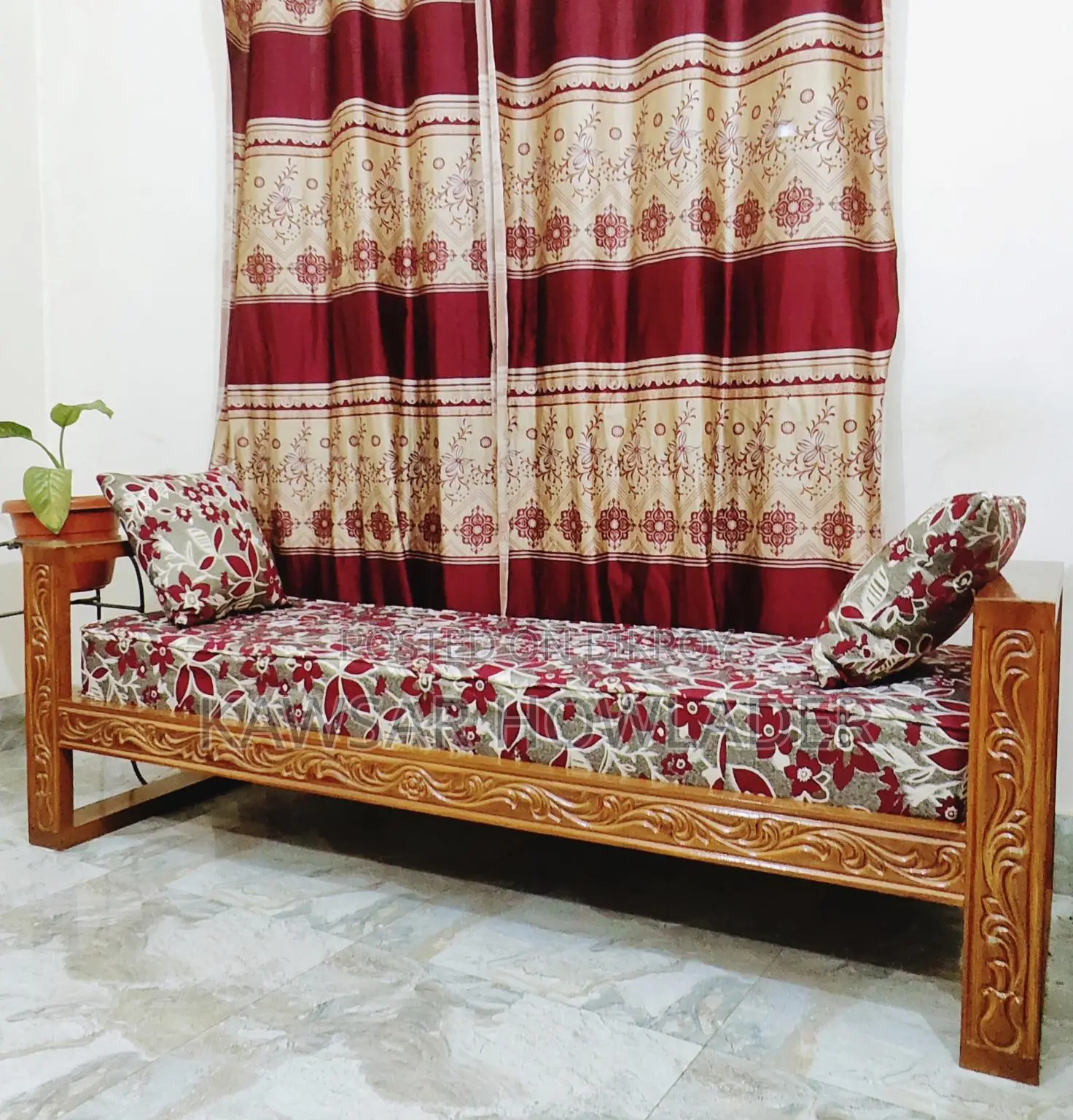 Shegun Divan