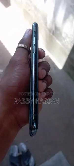 Apple iPhone 11 Pro . (Used)