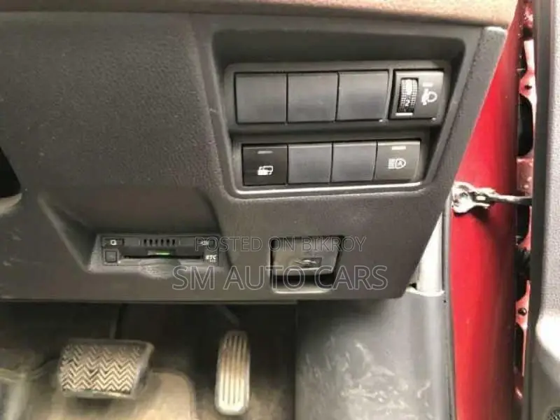 Toyota Yaris Cross Z Red/Black 2Tone 2021
