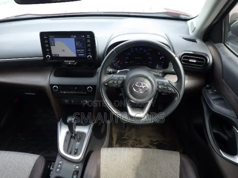 Toyota Yaris Cross Z Red/Black 2Tone 2021