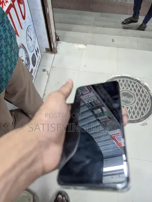 Realme C61 8/256 (Used)